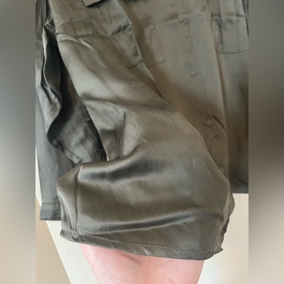 NEW! T Tahari Airflow Boxy Long Sleeve Camp Blouse Women’s Size 3X - Picture 3 of 15